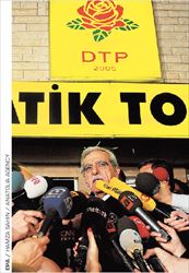 ▅Αχμέτ Τουρκ. Το Συνταγματικό Δικαστήριο της Τουρκίας επέβαλε πενταετή πολιτική απαγόρευση στον αρχηγό του φιλοκουρδικού κόμματος  Δημοκρατικής Κοινωνίας (DΤΡ)  