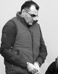Σύμφωνα με τον εισαγγελέα, ο Επαμεινώνδας Κορκονέας (στη  φωτογραφία, στο εδώλιο του κατηγορουμένου) όταν «έλαβε και  εκτέλεσε την απόφαση να πυροβολήσει ήταν σε ήρεμη ψυχική  κατάσταση»  