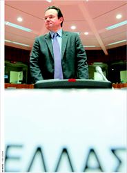 Ο Γιώργος Παπακωνσταντίνου κατά την έκτακτη συνεδρίαση του Ecofin  χθες στις  Βρυξέλλες, που αποφάσισε την παροχή δανείου προς την Ιρλανδία  και δεσµεύτηκε για  αναπροσαρµογή των όρων και του δανείου προς την  Ελλάδα  