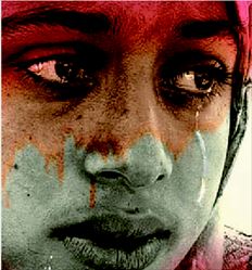 Το κοινό του 13ου Φεστιβάλ Ντοκιµαντέρ  Θεσσαλονίκης, περισσότερο από ποτέ,  (πάνω από 50.000) ψήφισε και βράβευσε  την ταινία «Τα δάκρυα της Γάζας», απ’ όπου  και η φωτογραφία  