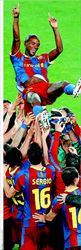 Οι παίκτες της Μπαρτσελόνα πετούν στον αέρα τον συµπαίκτη  τους Ερίκ Αµπιντάλ µετά την πρόκρισή τους στον τελικό του  Τσάµπιονς Λιγκ, προχθές στο Καµπ Νου της Βαρκελώνης  