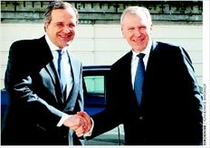 Ο πρωθυπουργός του Βελγίου Ιβ Λετέρν (δεξιά) έχει συχνή επικοινωνία  µε τον Αντώνη Σαµαρά (µαζί σε φωτογραφία αρχείου) και στη Συγγρού  εκτιµούν ότι µπορεί να συµβάλει στη διαµόρφωση κλίµατος κατανόησης για  τις θέσεις της Ν.∆. εντός του Ευρωπαϊκού Λαϊκού Κόµµατος  